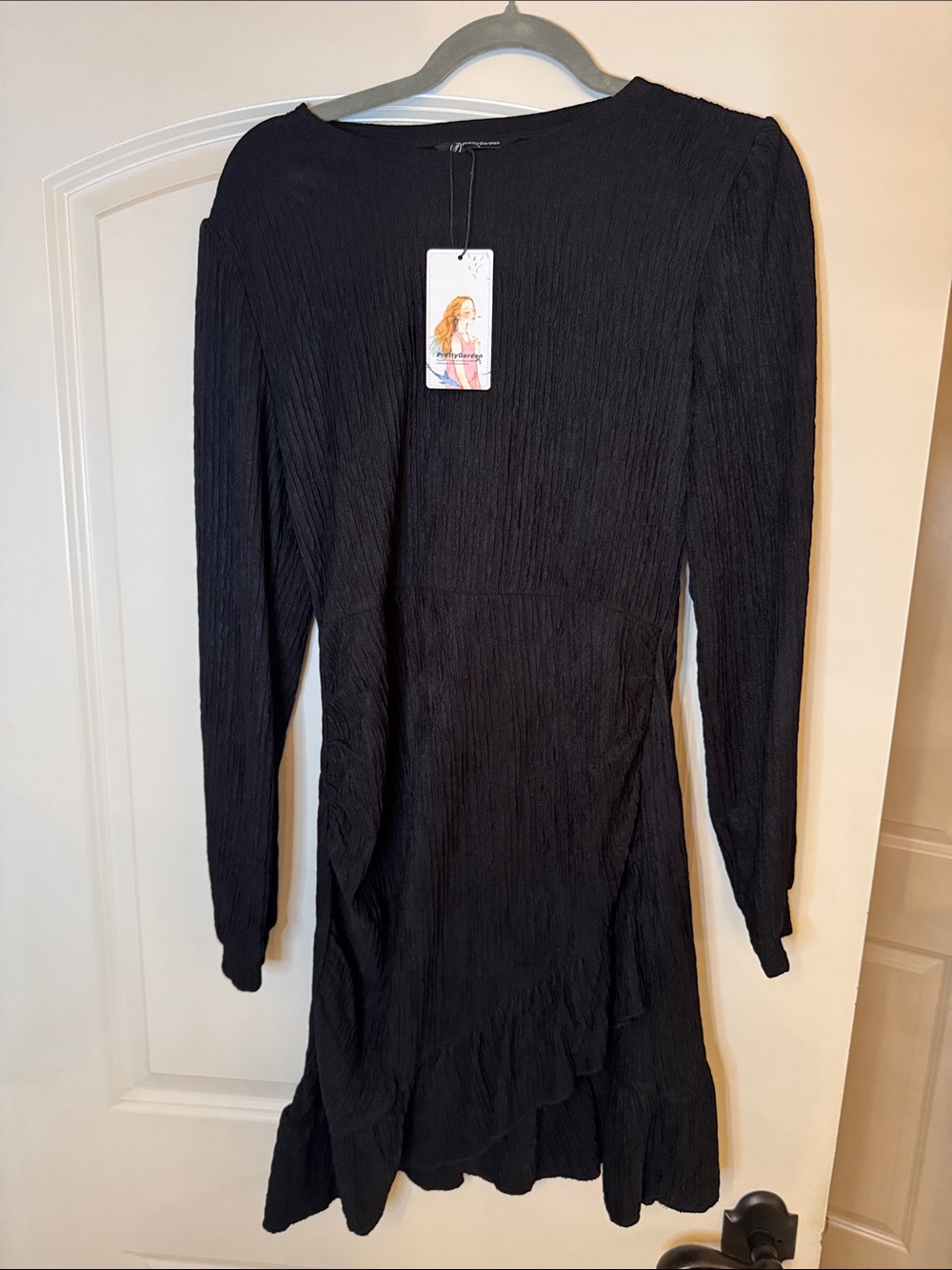 Women's Black Long Sleeve Ruffle-Hem Dress